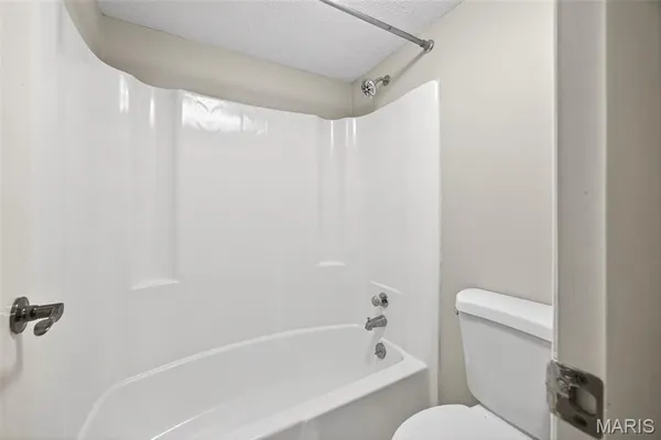 $255,000 | 1013 Fairways Drive, Lake St. Louis, MO 63367