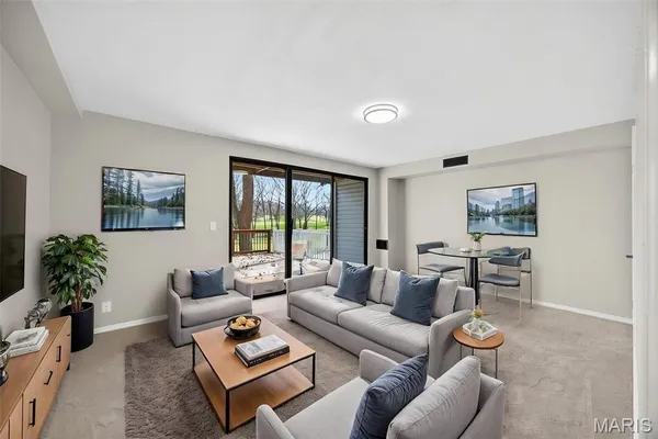 $255,000 | 1013 Fairways Drive, Lake St. Louis, MO 63367