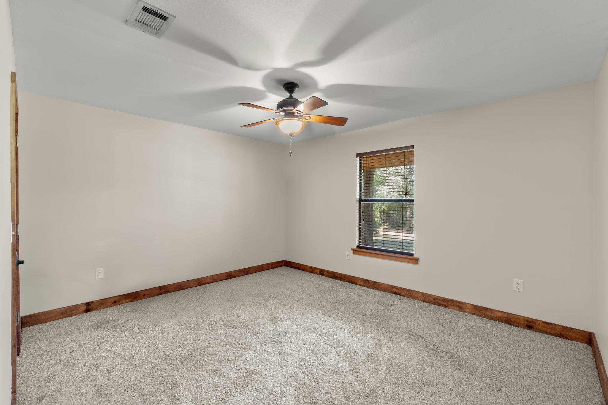 3350 New Ebenezer Road Laurel Hill, FL 32567 - Photo 21 of 53 a view of a big room with carpet