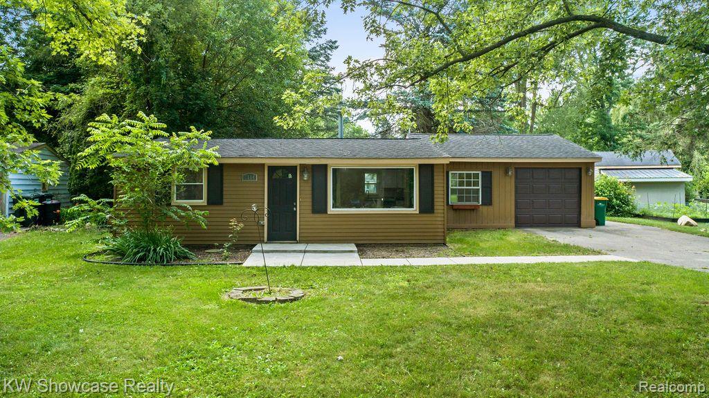 1804 Payson Road Walled Lake, MI 48390 - Photo 1 of 21 Gallery Image 1