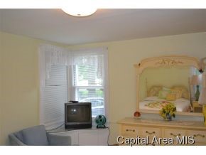 4 Downing Lane Springfield, IL 62712 - Photo 12 of 13 Gallery Image 12