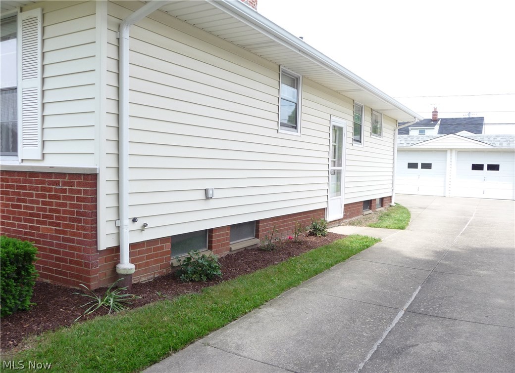 12201 Grannis Road Garfield Heights, OH 44125 - Photo 14 of 16