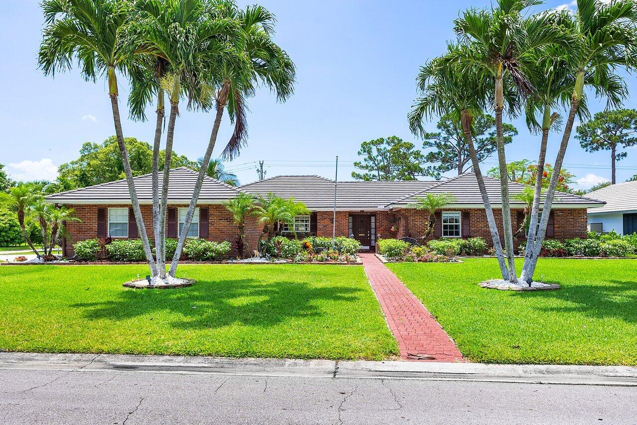 400 South Country Club Dr