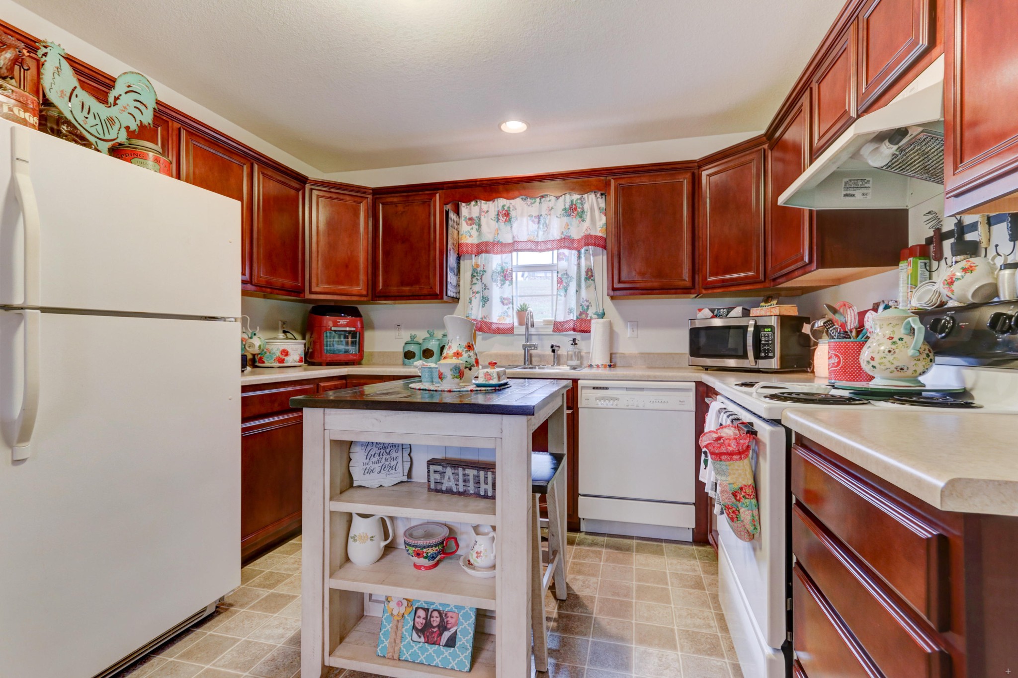 636 Pinecrest Road Jacksboro, TN 37757 - Photo 7 of 21 Gallery Image 7