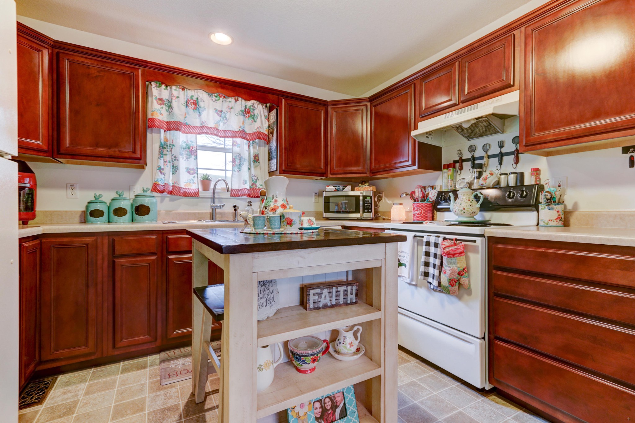 636 Pinecrest Road Jacksboro, TN 37757 - Photo 9 of 21 Gallery Image 9