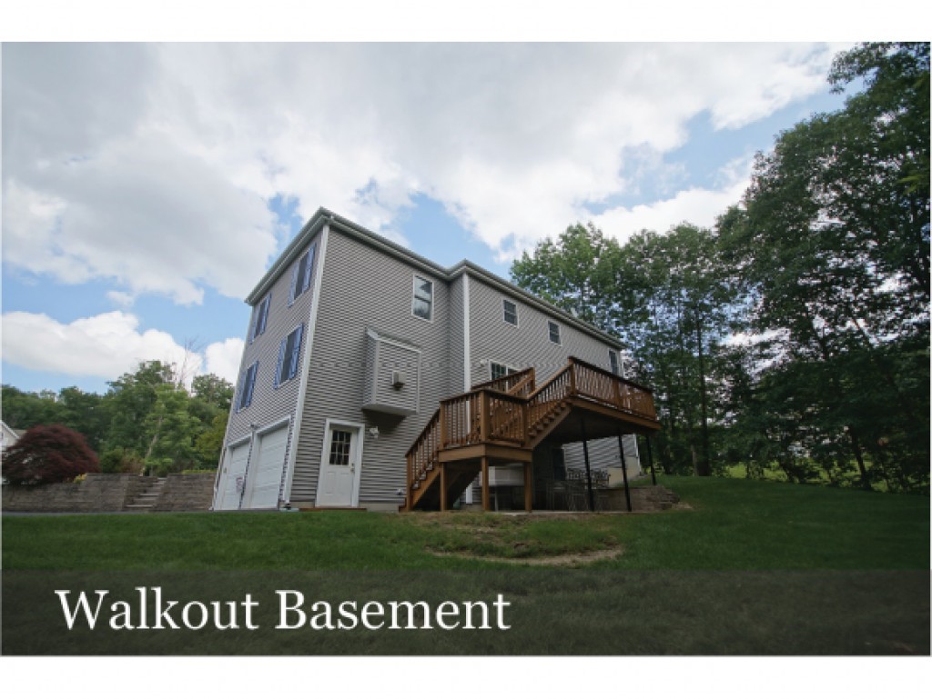 18 Squire Armour Road Windham, NH 03087 - Photo 3 of 35