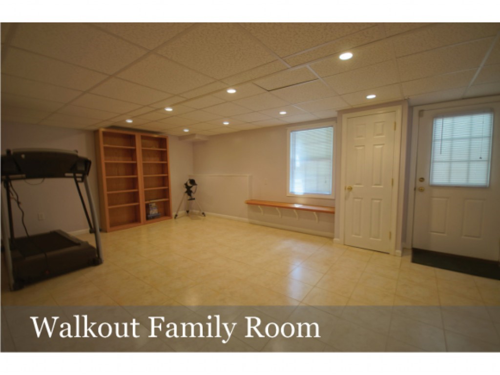 18 Squire Armour Road Windham, NH 03087 - Photo 29 of 35