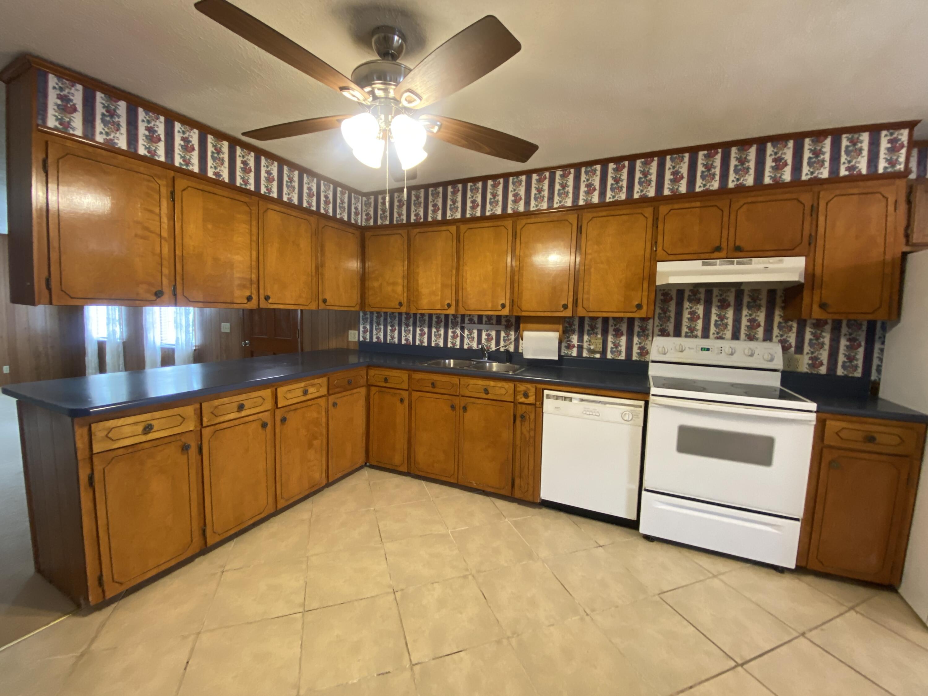 8081 Snapps Ferry Road Chuckey, TN 37641 - Photo 10 of 56 IMG_8808