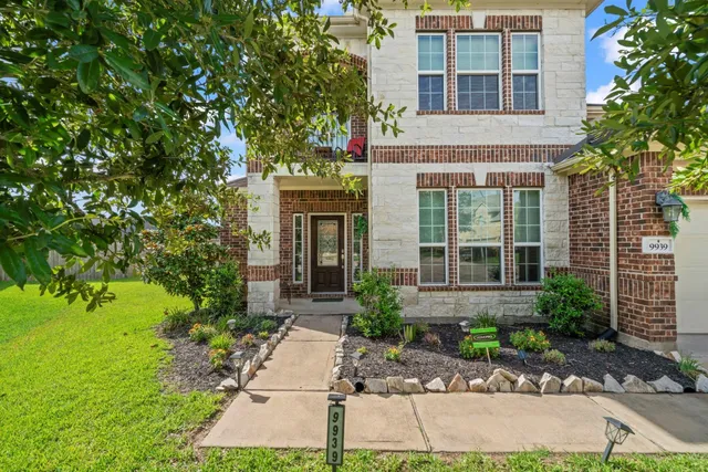$540,000 | 9939 Clear Diamond Drive, Rosharon, TX 77583