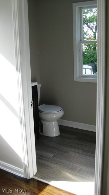 7614 Jameson Road Parma, OH 44129 - Photo 17 of 31 Remodeled up bath.