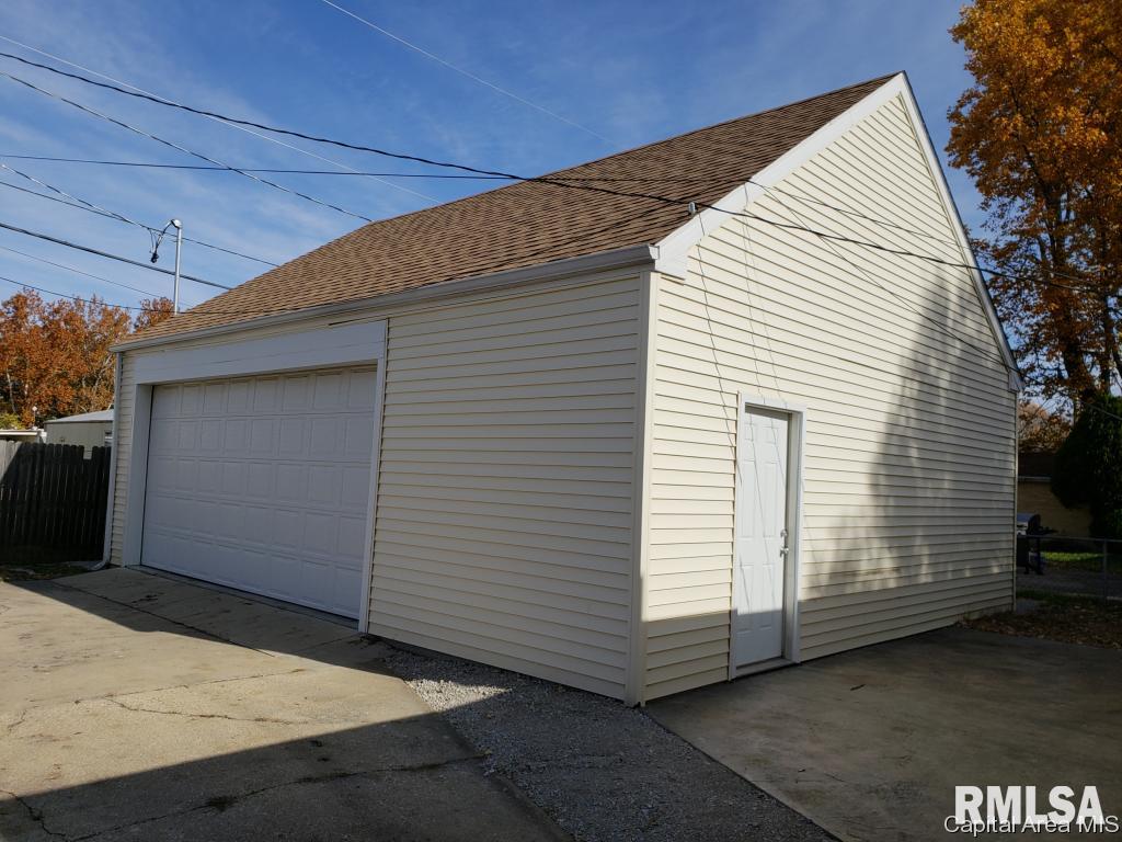 29 Rosaria Road Springfield, IL 62702 - Photo 3 of 16