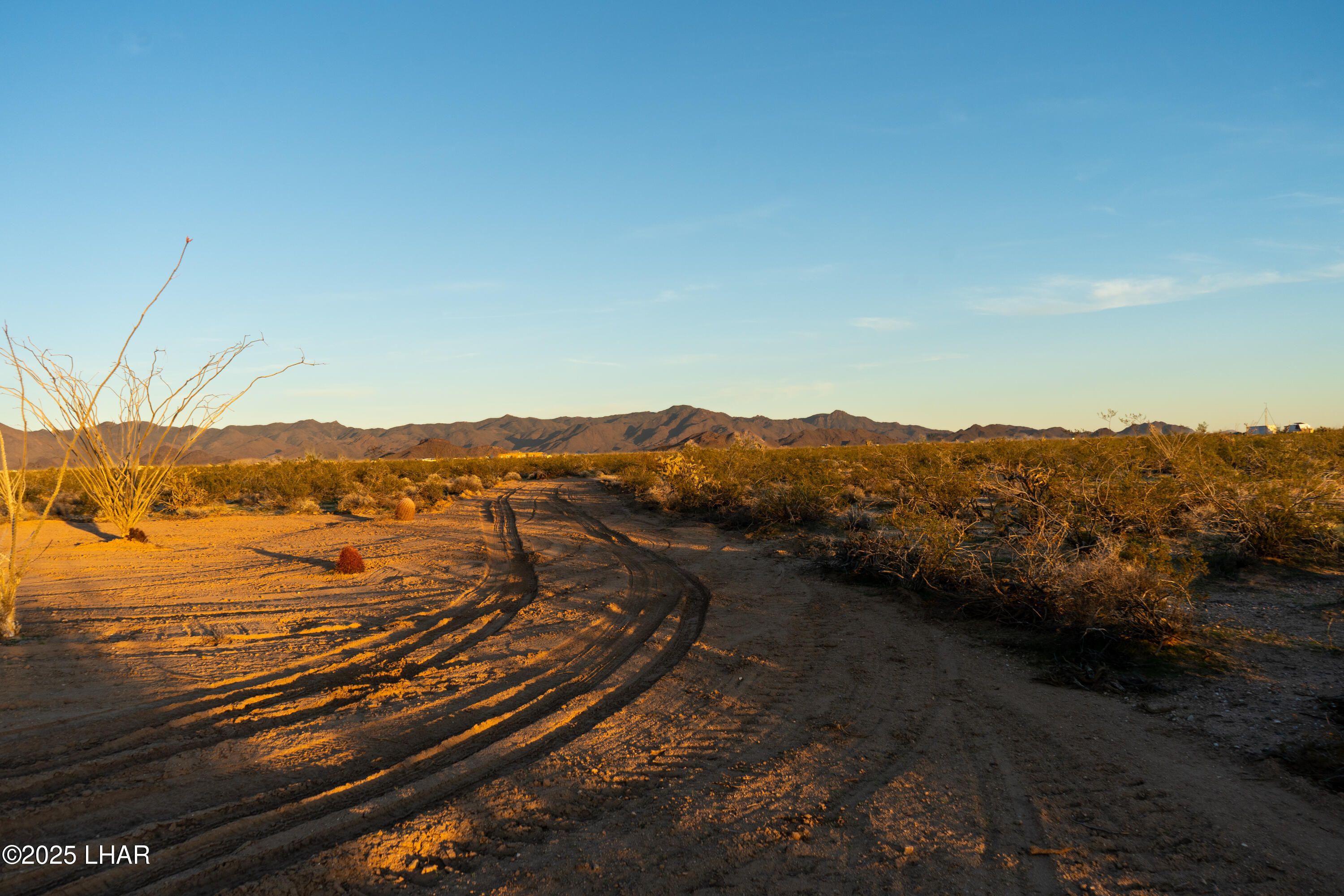Lot 65 South Cameron Road Yucca, AZ 86438 - Photo 3 of 22 a view of an ocean