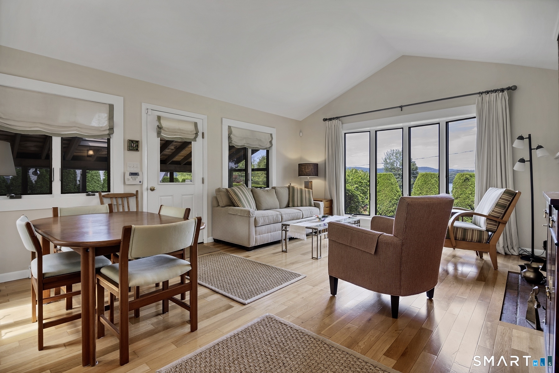 11 Pocono Point Road Danbury, CT 06811 - Photo 9 of 26 Gallery Image 9