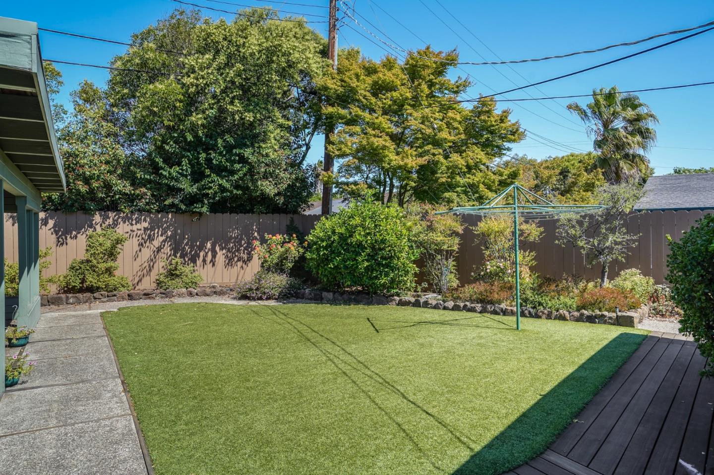 508 Mountain View Avenue Belmont, CA 94002 - Photo 26 of 38 a view of a backyard