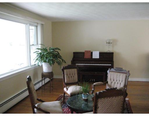 7 Manning Street Lexington, MA 02421 - Photo 4 of 24