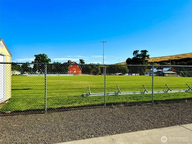 $269,900 | 112 Southeast 15th Avenue, Milton Freewater, OR 97862