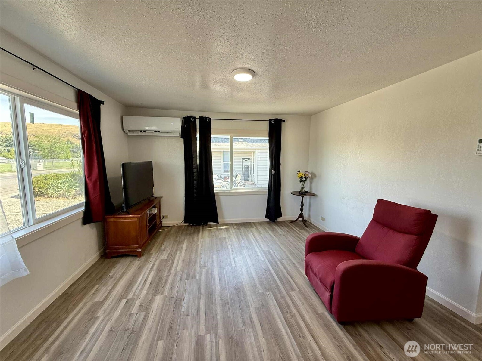 112 Southeast 15th Avenue Milton Freewater, OR 97862 - Photo 3 of 15