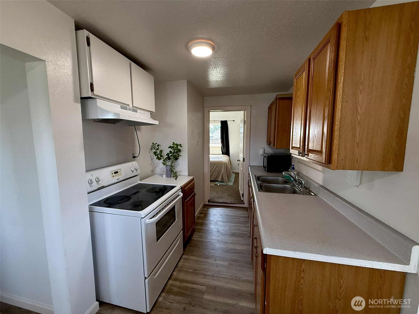 112 Southeast 15th Avenue Milton Freewater, OR 97862 - Photo 10 of 15