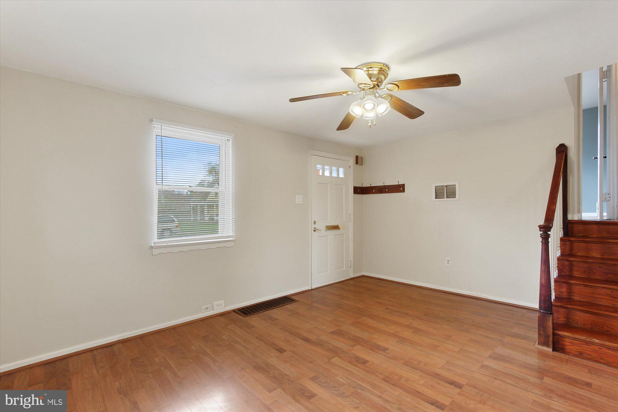 731 Noonan Road York, PA 17404 - Photo 4 of 25 Gallery Image 4