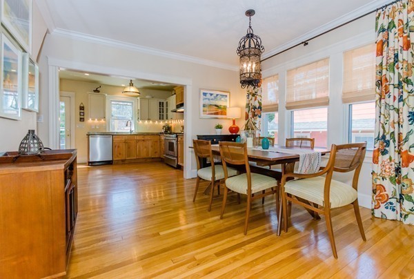 19 Englewood Road Winchester, MA 01890 - Photo 8 of 24 Gallery Image 8