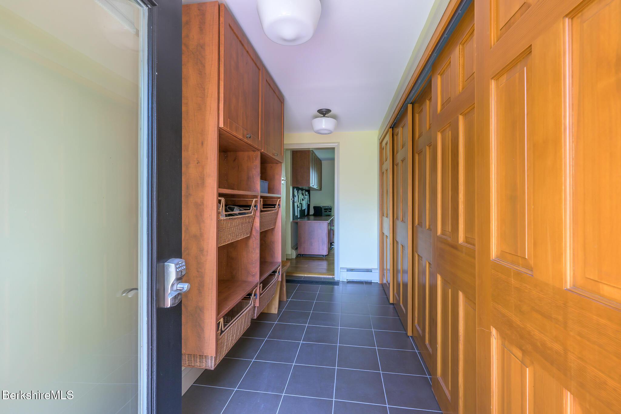 7 Swamp Road West Stockbridge, MA 01266 - Photo 5 of 46 Mudroom