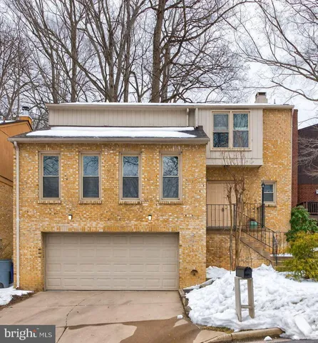 $3,800 | 9926 Great Oaks Way, Fairfax, VA 22030