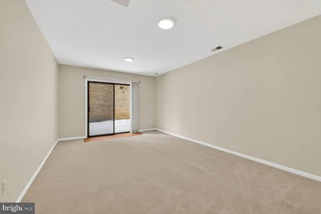 $3,800 | 9926 Great Oaks Way, Fairfax, VA 22030