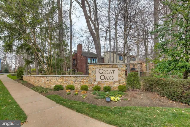 $3,800 | 9926 Great Oaks Way, Fairfax, VA 22030