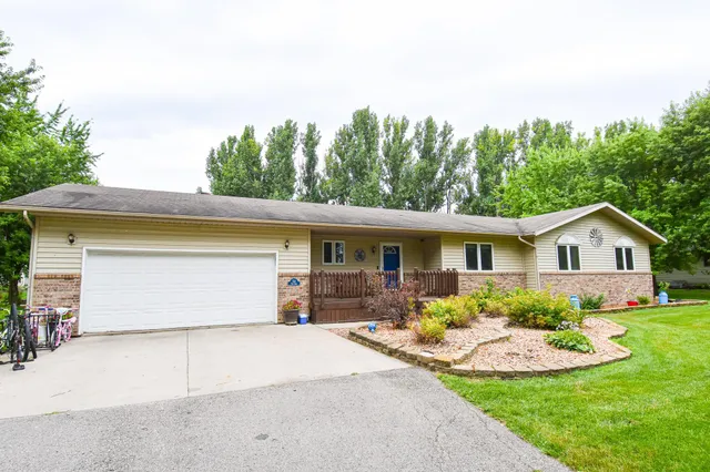$385,000 | 114 Fern Road, Thief River Falls, MN 56701