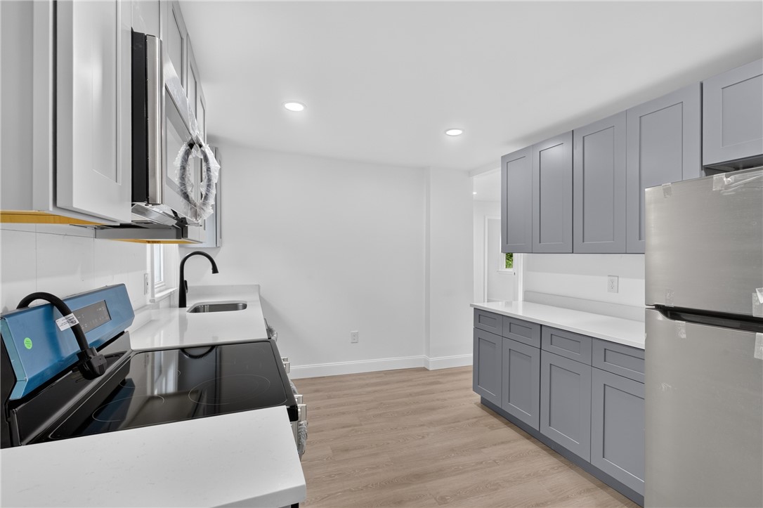 5 Lee's Lane Glocester, RI 02814 - Photo 6 of 48