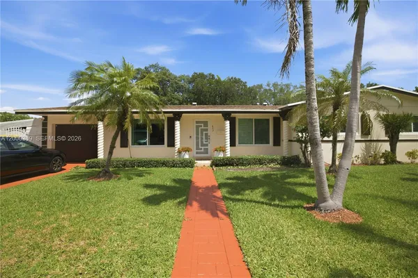 $700 | 853 Northeast 153rd Terrace, Unit 853, Miami, FL 33162
