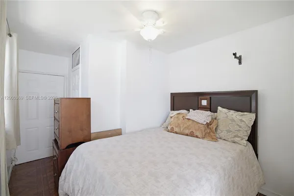 $700 | 853 Northeast 153rd Terrace, Unit 853, Miami, FL 33162