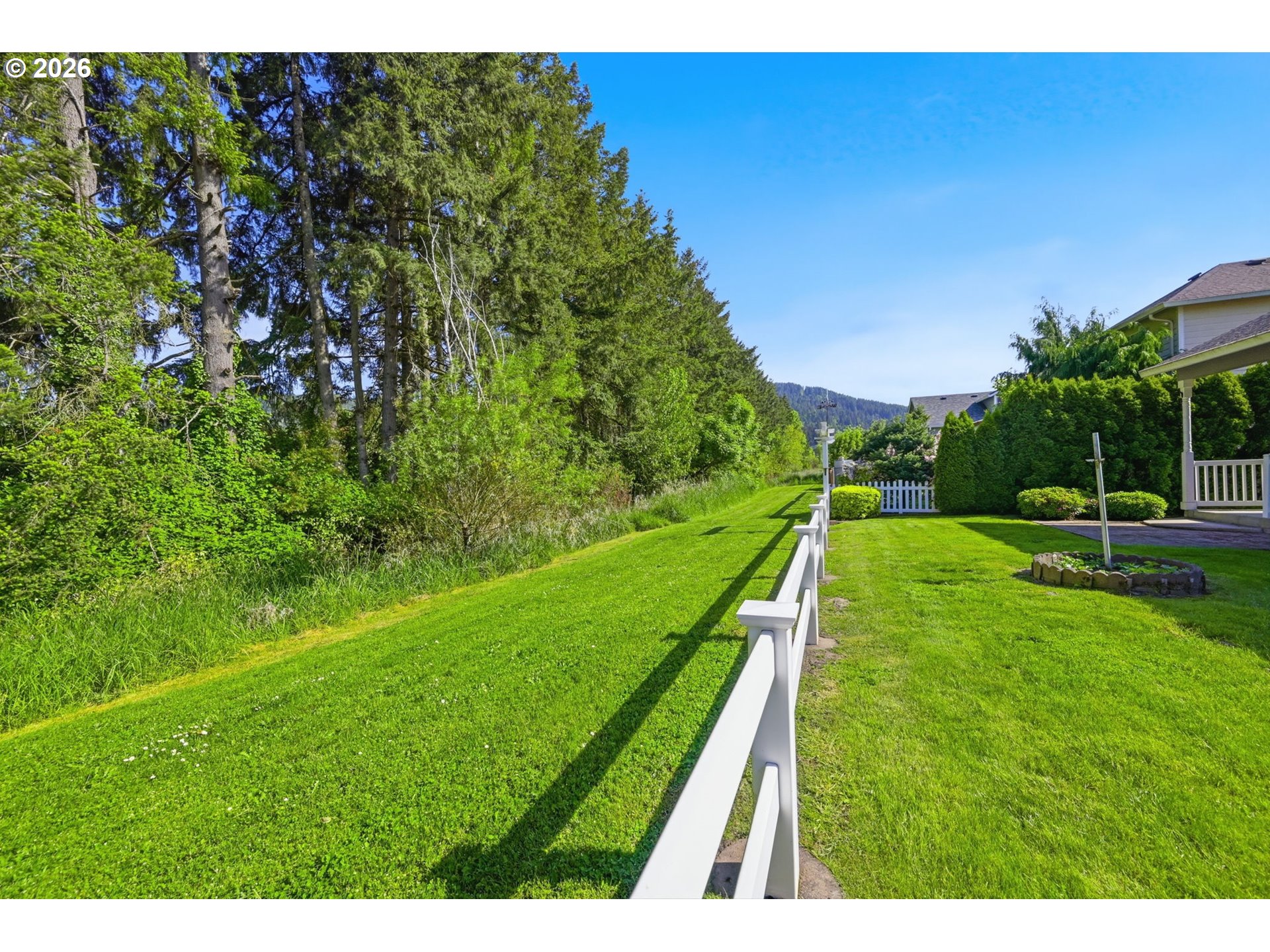 667 72nd Street Springfield, OR 97478 - Photo 36 of 40 a view of an outdoor space and a yard