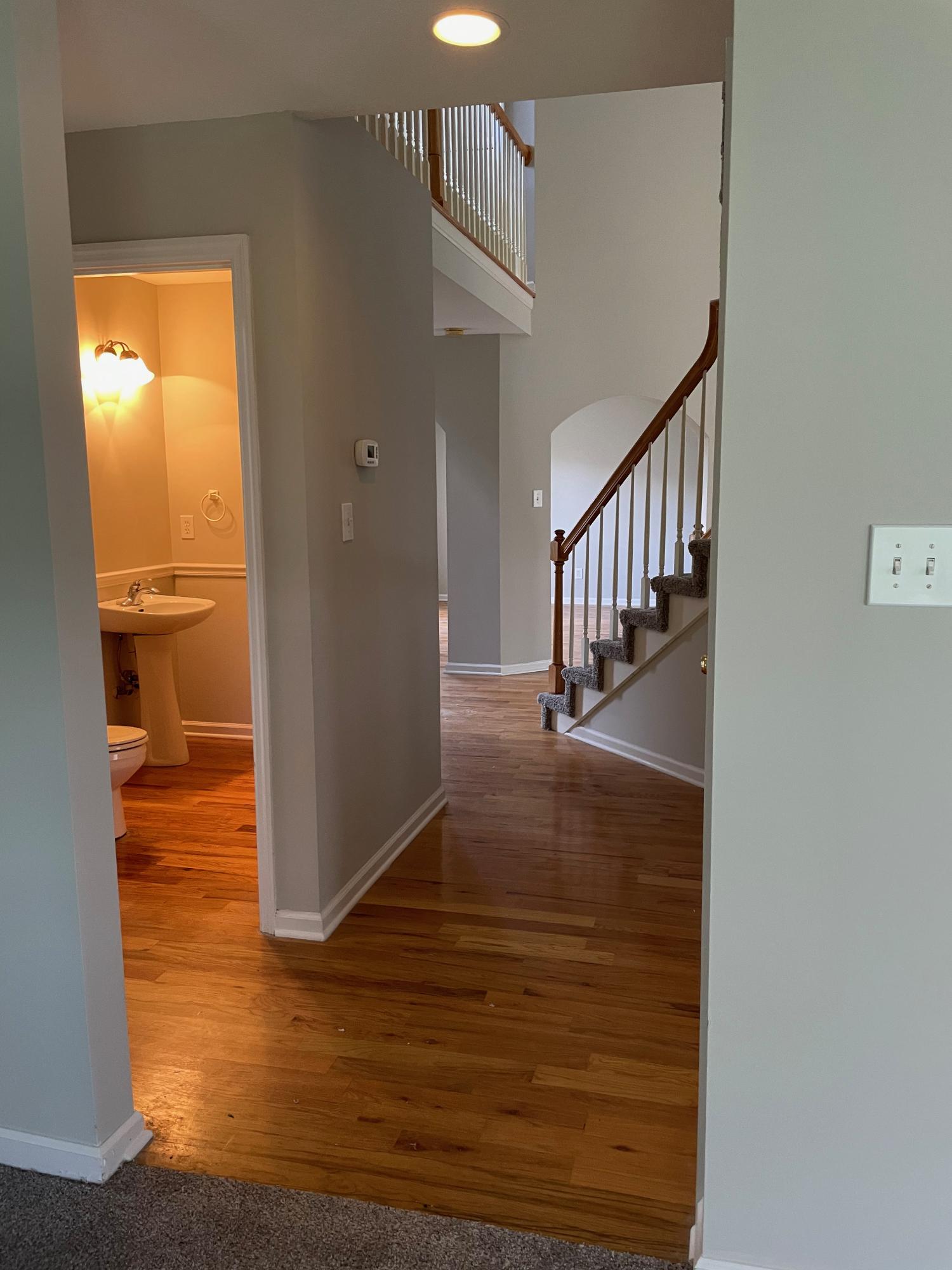 605 Windlass Road Knoxville, TN 37934 - Photo 23 of 40 Half bath/hall view