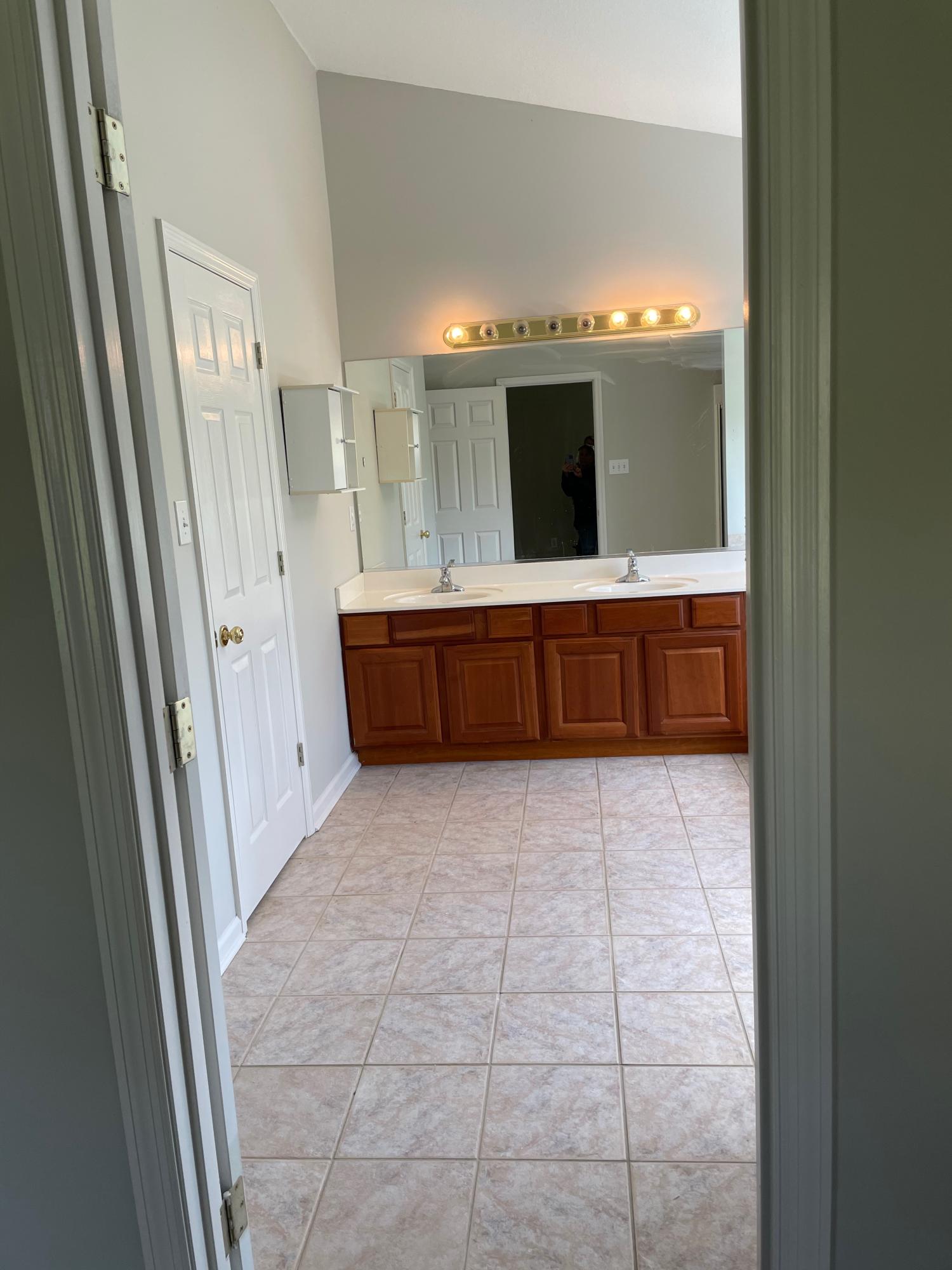 605 Windlass Road Knoxville, TN 37934 - Photo 29 of 40 Master Bath
