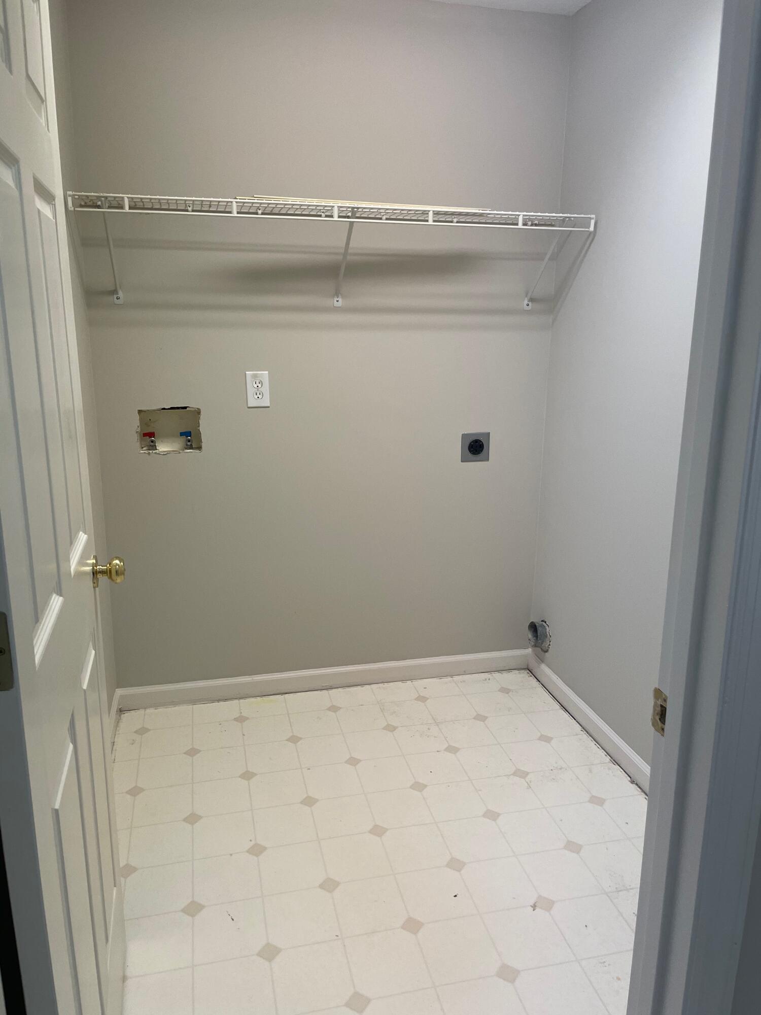 605 Windlass Road Knoxville, TN 37934 - Photo 39 of 40 Laundry Room