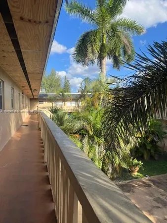 $160,000 | 1370 Northeast 119th Street, Unit 137014, Miami, FL 33161