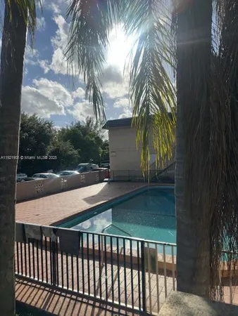 $160,000 | 1370 Northeast 119th Street, Unit 137014, Miami, FL 33161