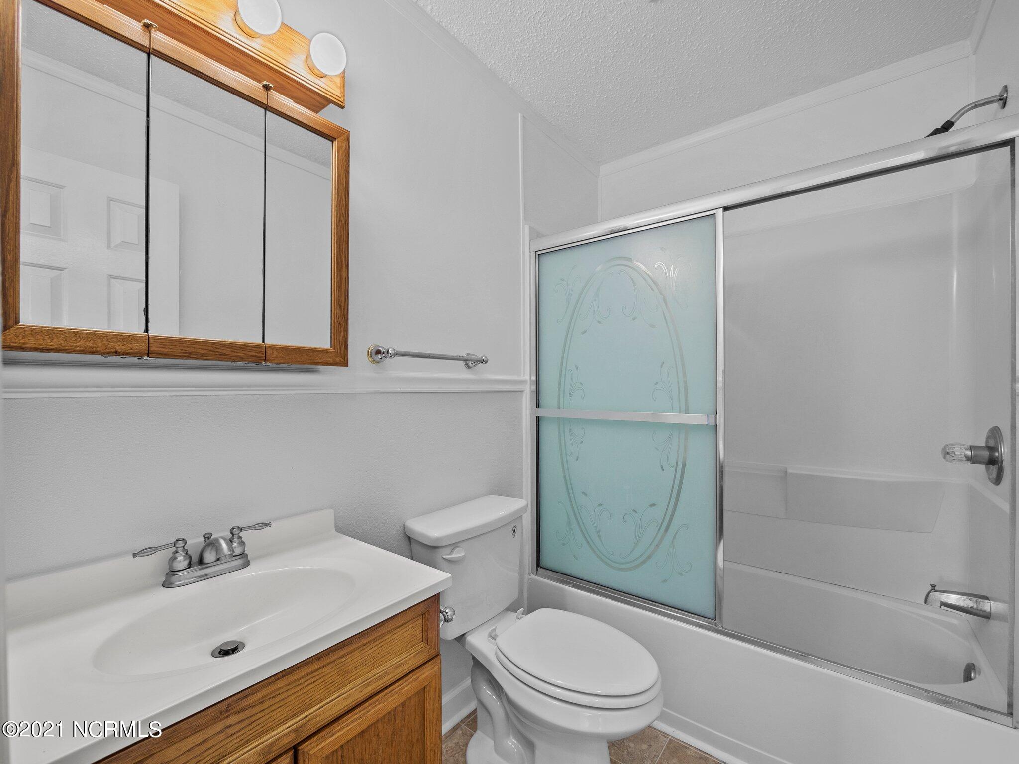 622 Winchester Road Jacksonville, NC 28546 - Photo 17 of 35 36-web-or-mls-P9080333