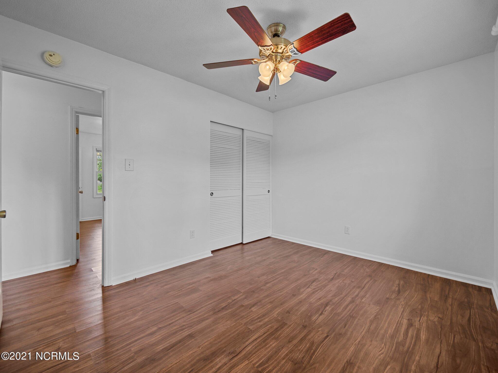 622 Winchester Road Jacksonville, NC 28546 - Photo 20 of 35 39-web-or-mls-P9080348