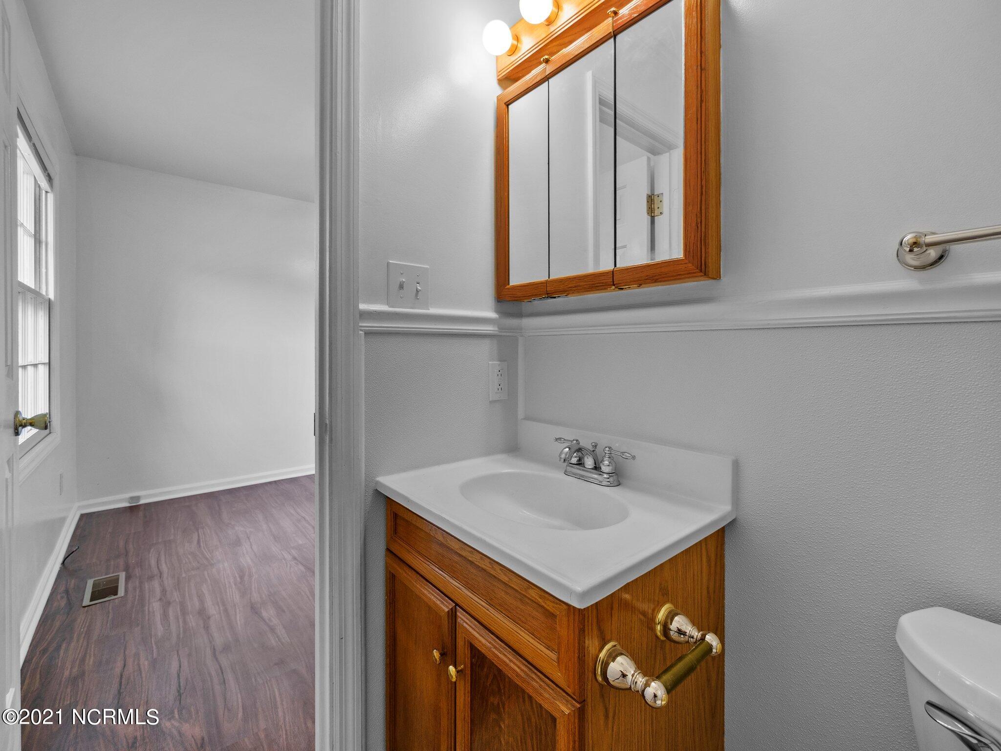 622 Winchester Road Jacksonville, NC 28546 - Photo 26 of 35 45-web-or-mls-P9080378