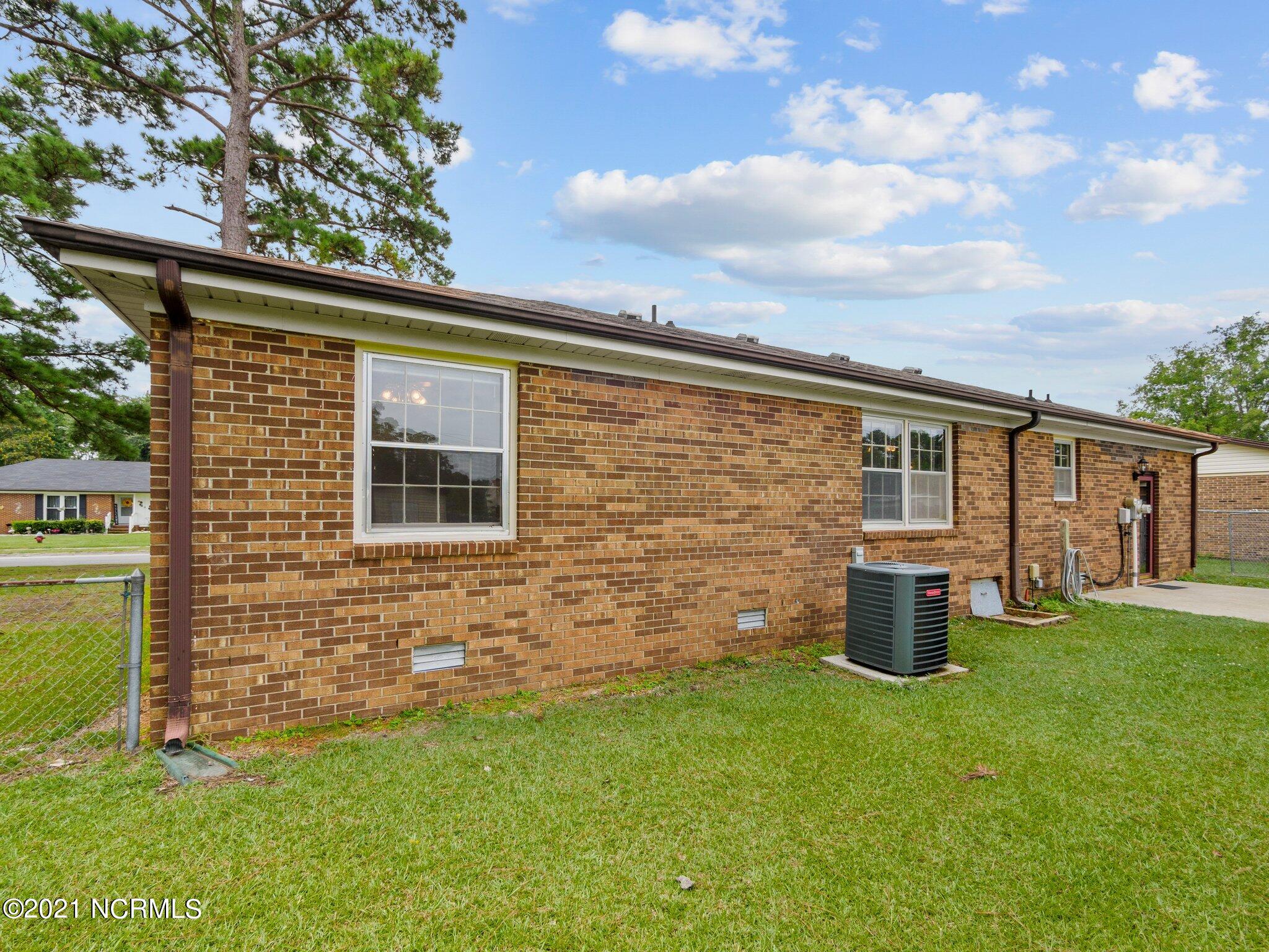622 Winchester Road Jacksonville, NC 28546 - Photo 29 of 35 8-web-or-mls-08
