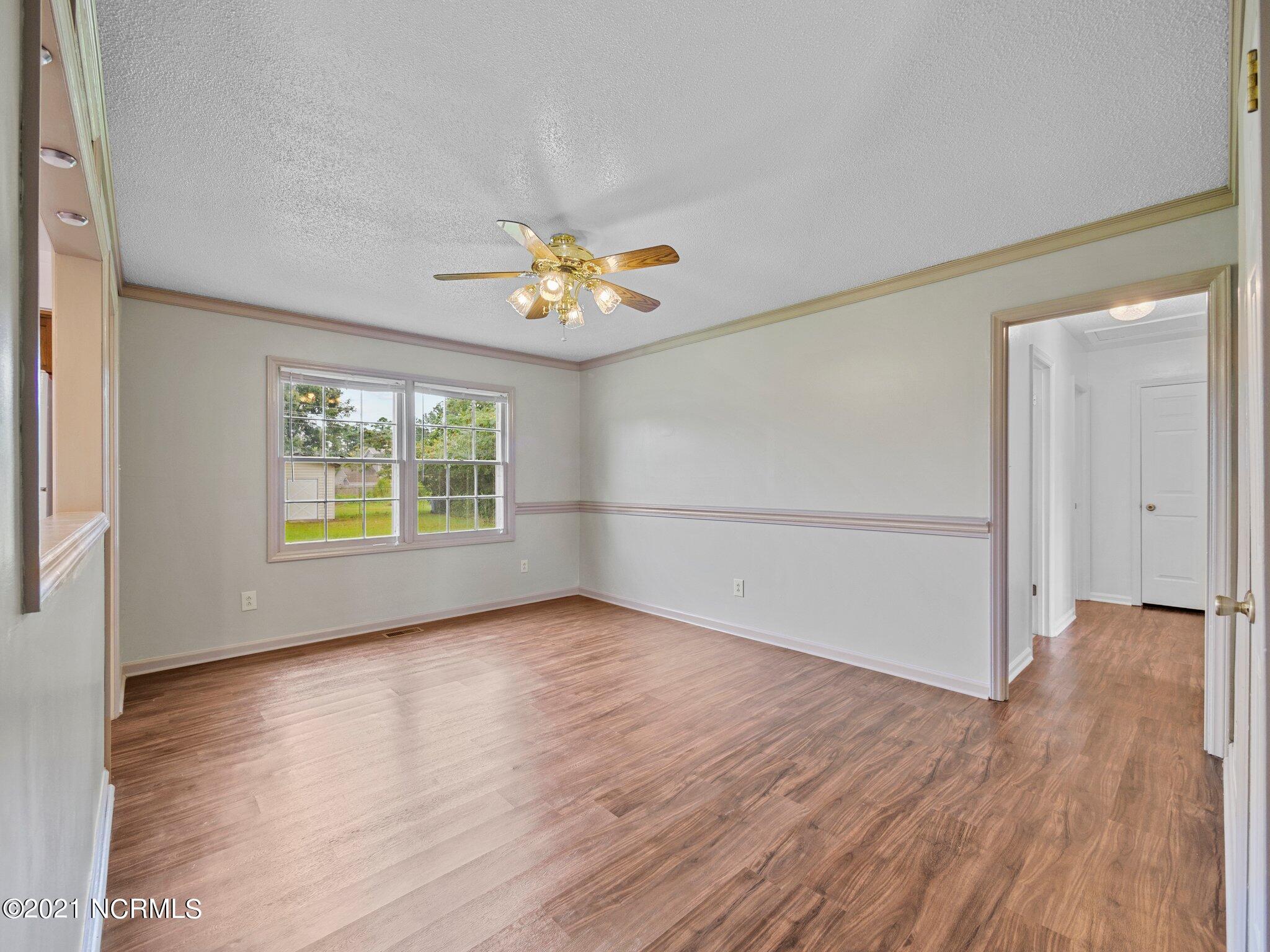 24-web-or-mls-P9080273