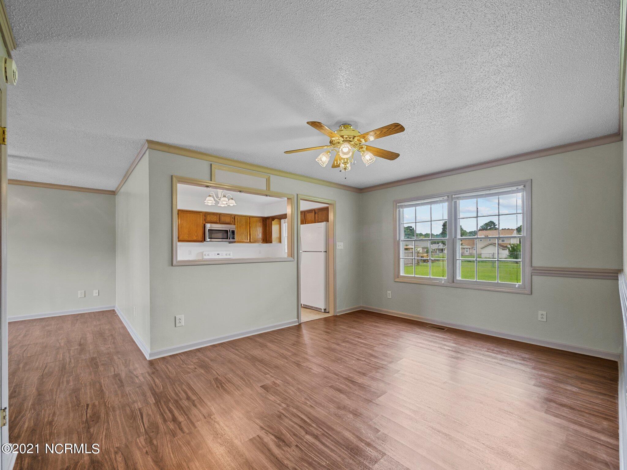 622 Winchester Road Jacksonville, NC 28546 - Photo 10 of 35 25-web-or-mls-P9080278