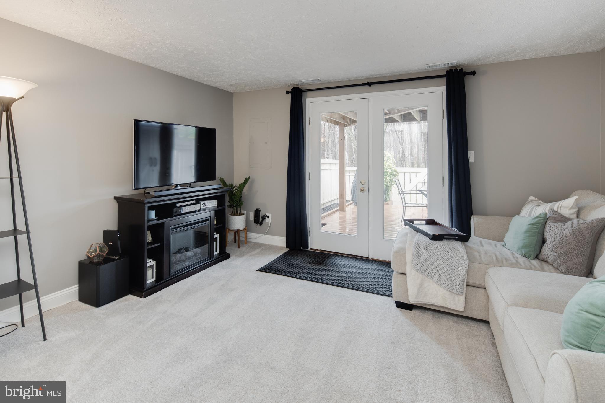 1661 Fieldthorn Drive Reston, VA 20194 - Photo 27 of 34 Gallery Image 27