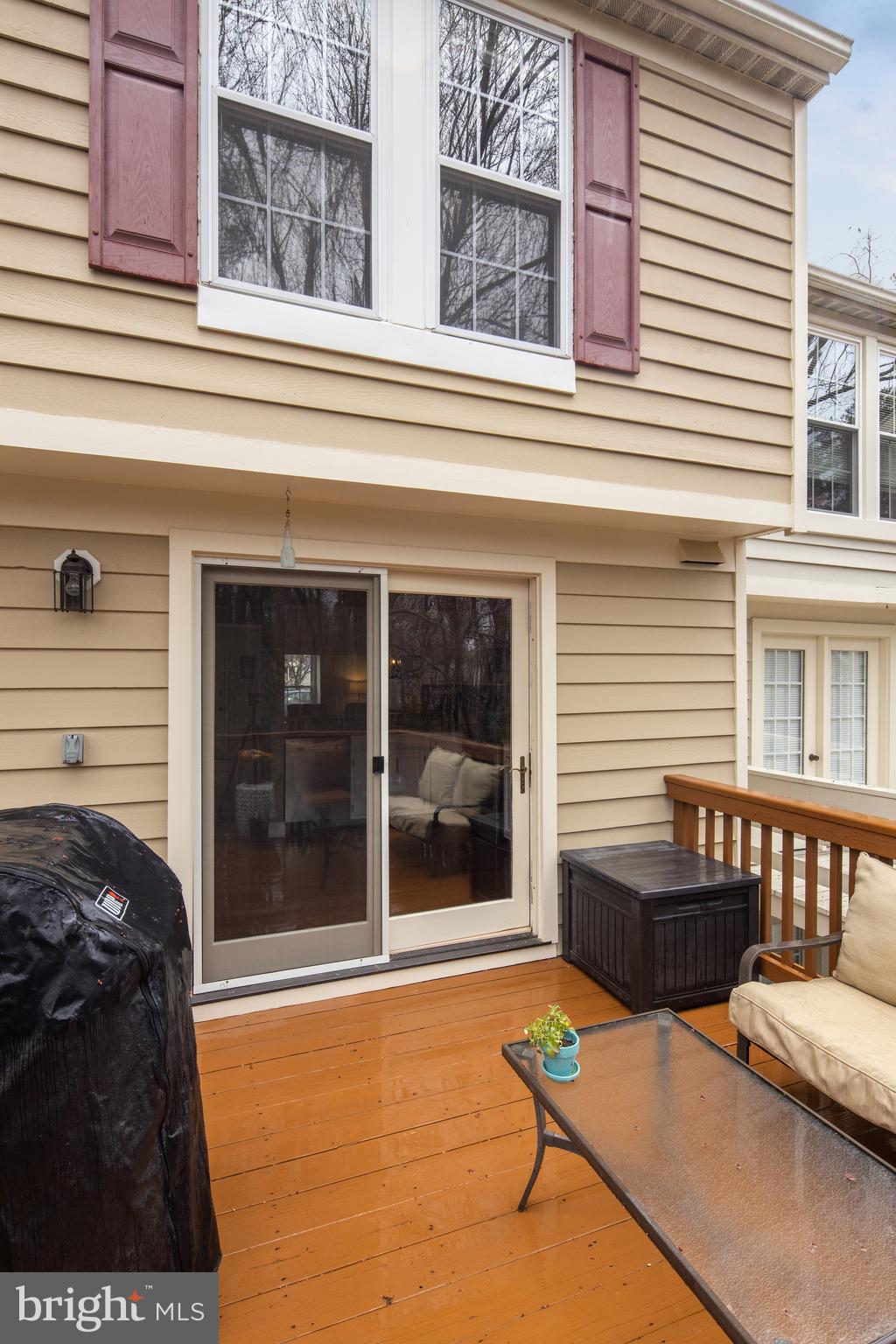 1661 Fieldthorn Drive Reston, VA 20194 - Photo 31 of 34 Gallery Image 31