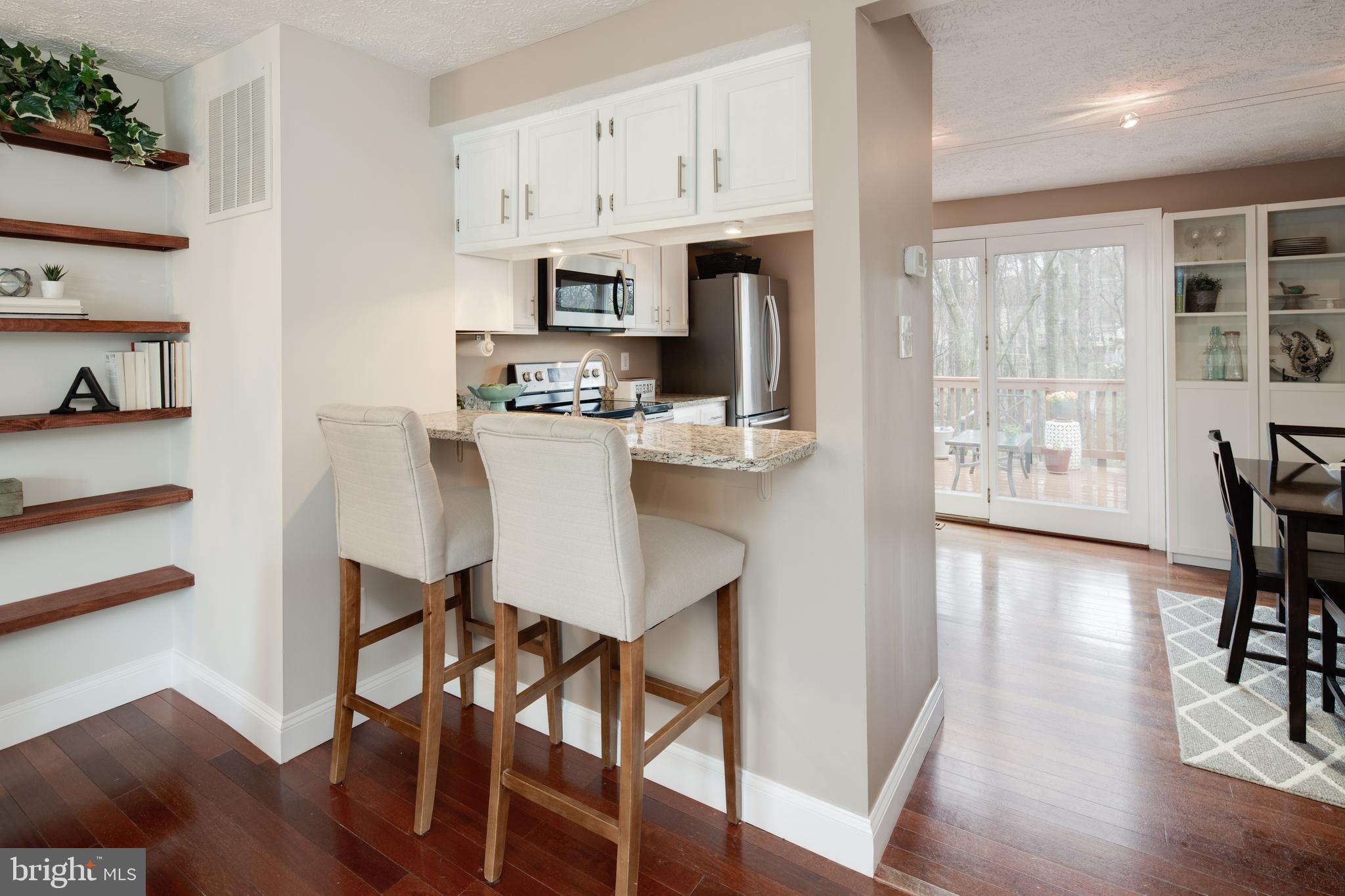 1661 Fieldthorn Drive Reston, VA 20194 - Photo 7 of 34 Gallery Image 7