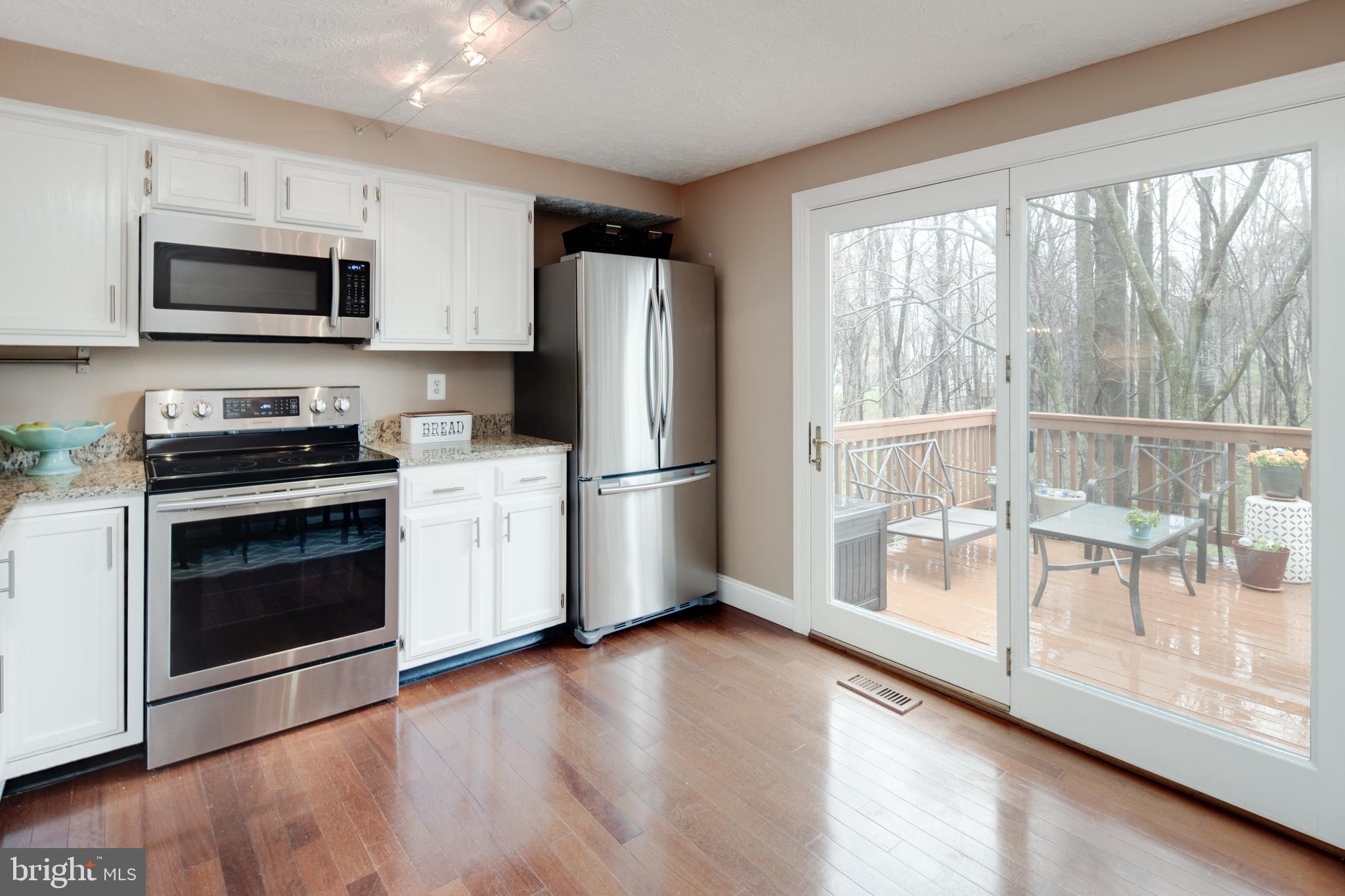 1661 Fieldthorn Drive Reston, VA 20194 - Photo 10 of 34 Gallery Image 10