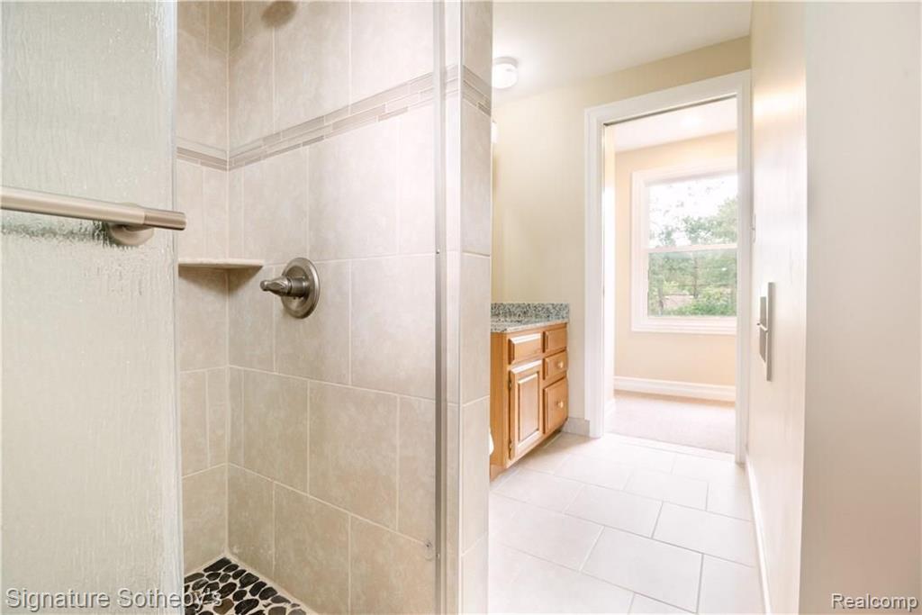 230 Winry Drive Rochester Hills, MI 48307 - Photo 11 of 19