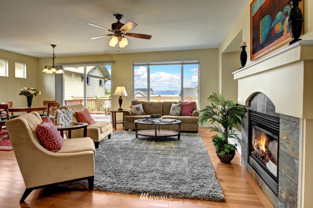 23930 Northeast Adair Road Redmond, WA 98053 - Photo 2 of 17
